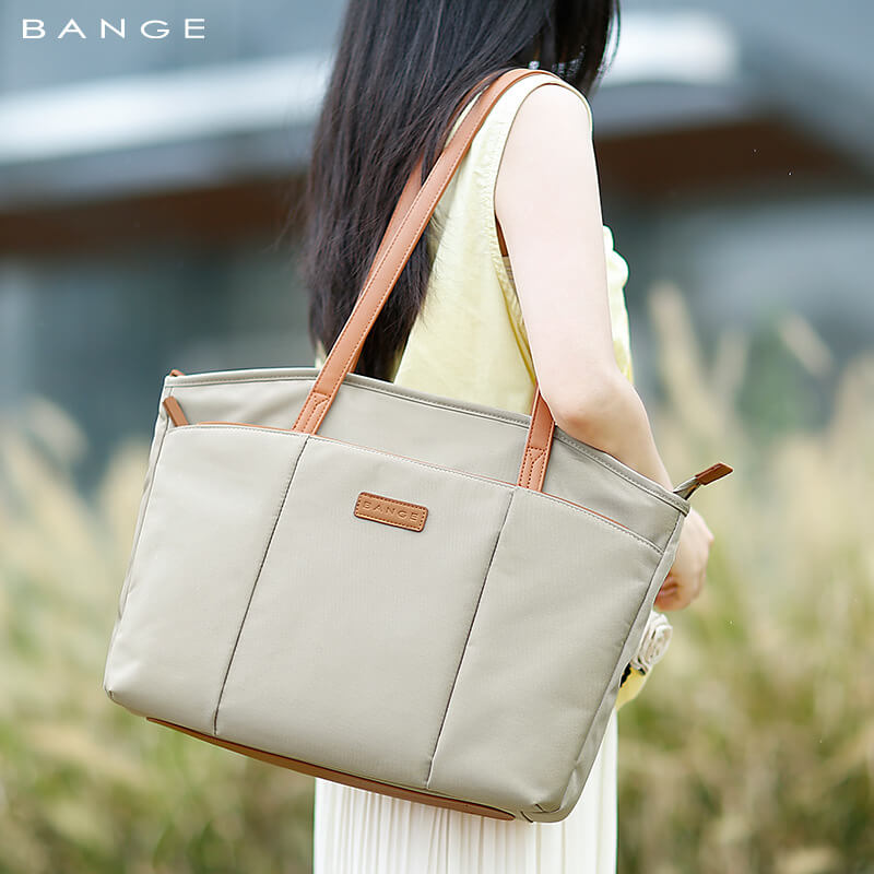 Elegant tote bag