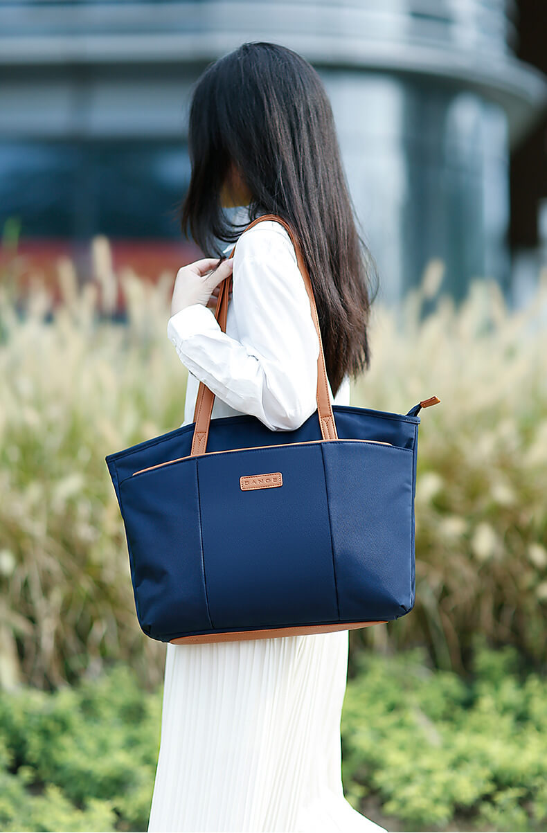 Elegant tote bag