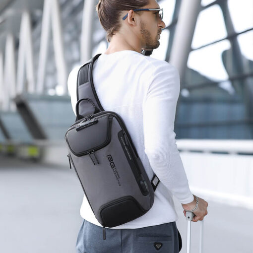 Commuter sling pack