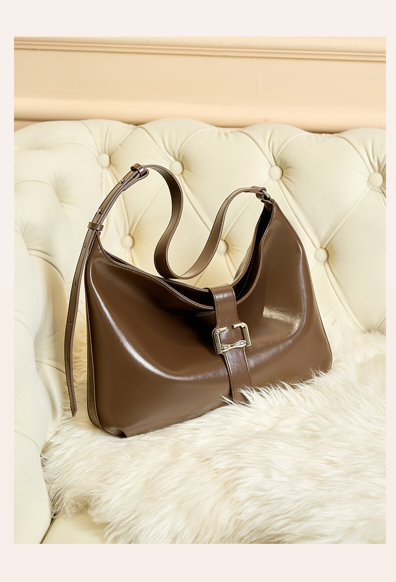 Leather Hobo Bag 23